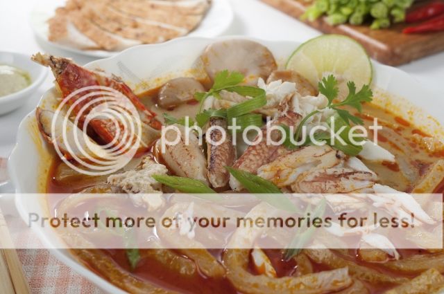 Bánh canh ghẹ/ chè khúc bạch - q. Phú nhuận - 8