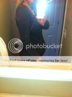 16 wks photo 16wks_zps44e22ce3.jpg